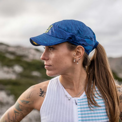 Gorra Deportiva Compressport Multisports - Azul Visera Ajustable