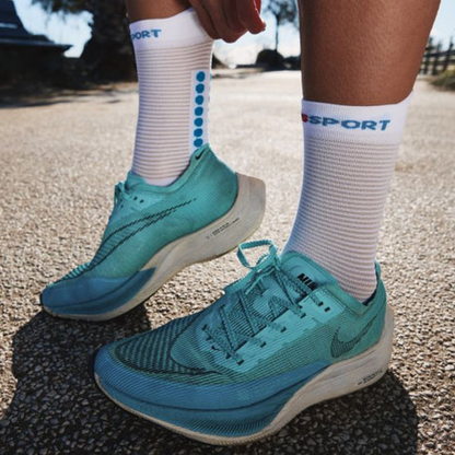 Pro Racing Socks v4.0 Run High WHITE/FJORD BLUE 95% Polyamide, 5% Elastane