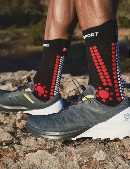 Medias Compressport Pro Racing Socks V4.0 Trail - Black Red